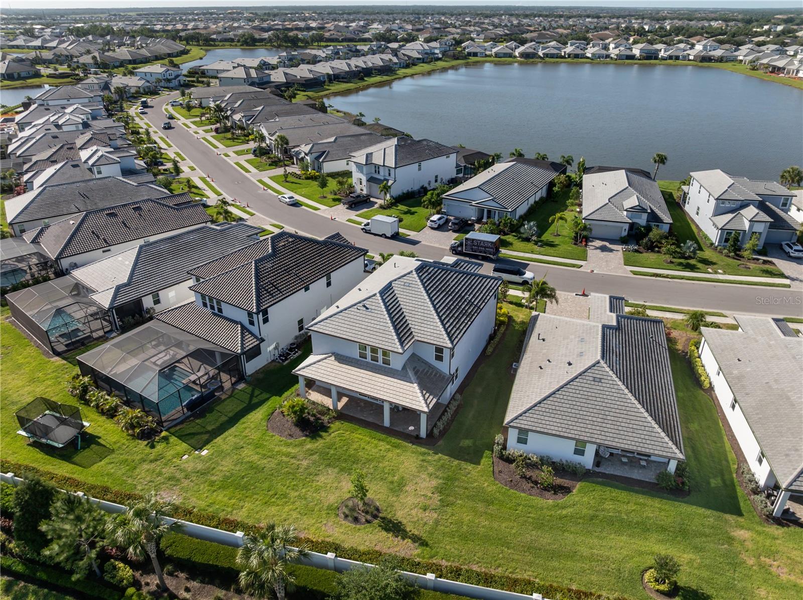 SWEETWATER AT LAKEWOOD RANCH PH I & II - Residential