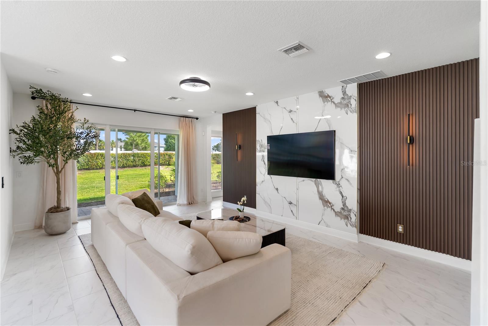 SWEETWATER AT LAKEWOOD RANCH PH I & II - Residential