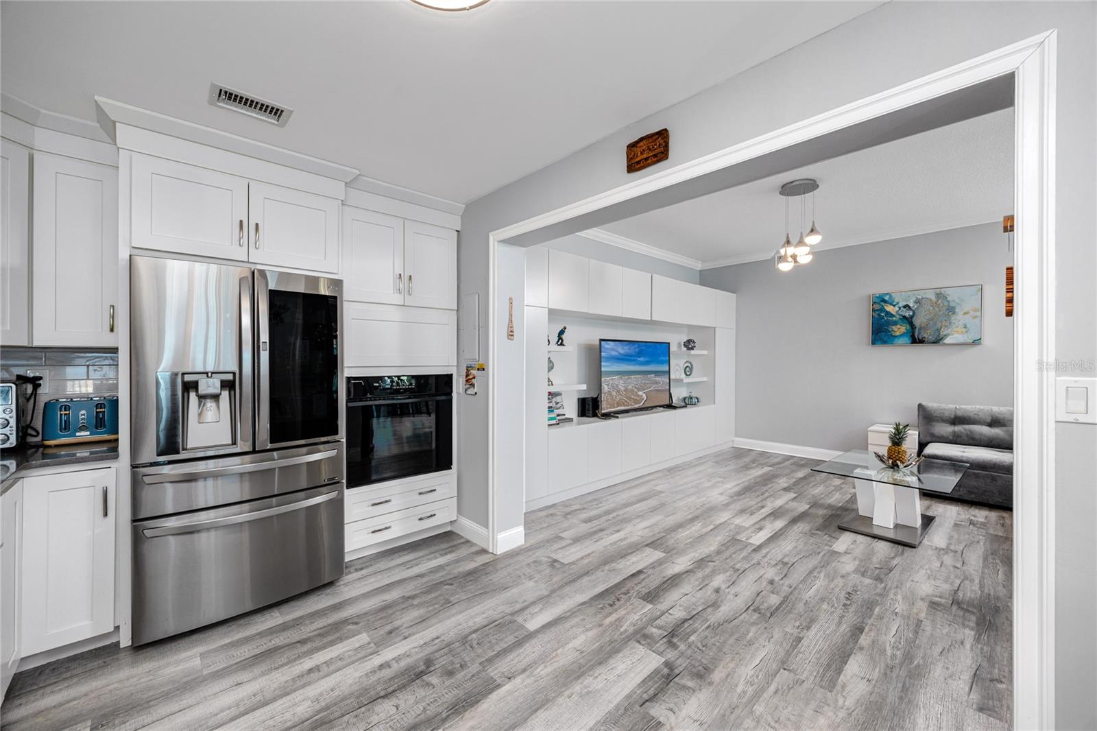 THREE PALMS POINTE CONDO - Residential