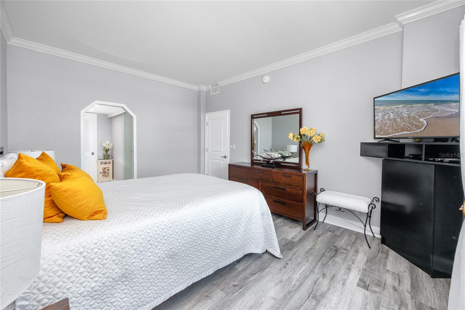 THREE PALMS POINTE CONDO - Residential