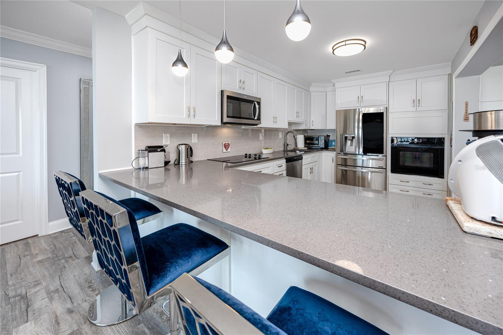 THREE PALMS POINTE CONDO - Residential