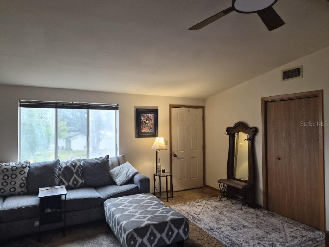 6306 FLORIDA CIRCLE E