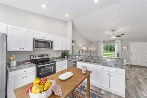Tiny photo for 5559 SW 152nd Lane Road, Ocala, FL 34473 (MLS # OM727365)