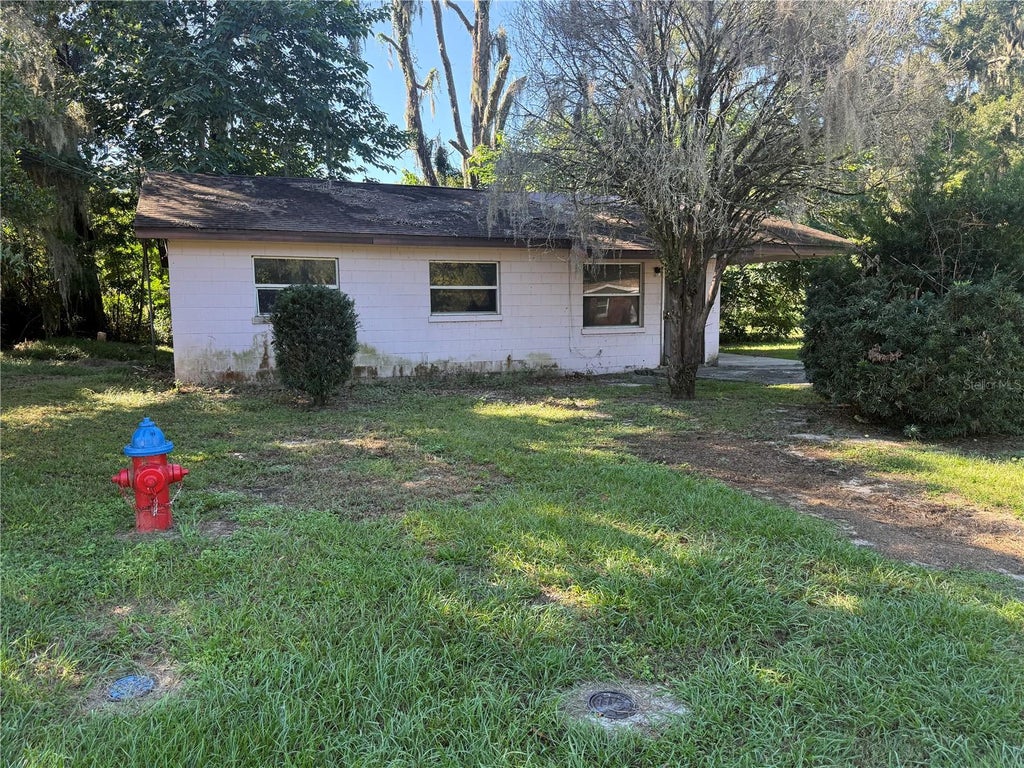 Photo of 2200 SW 2nd Street, Ocala, FL 34471 (MLS # OM734197)