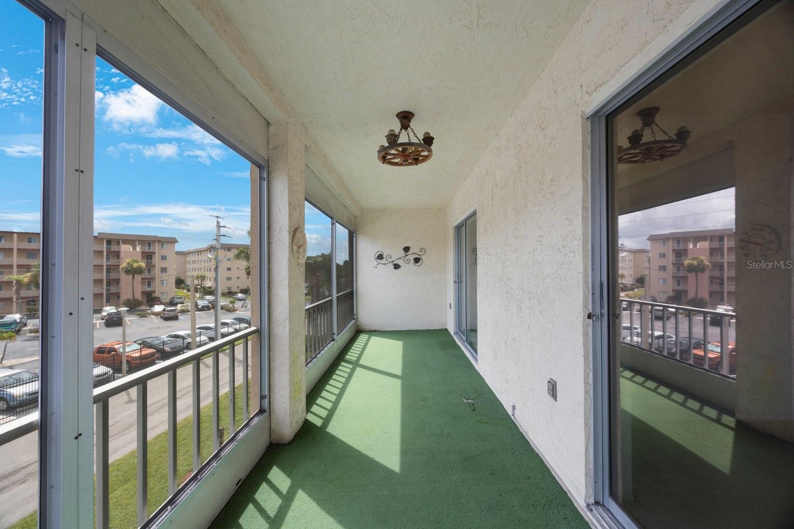 BAYSHORE ON THE LAKE APTS SEC 4 - Residential