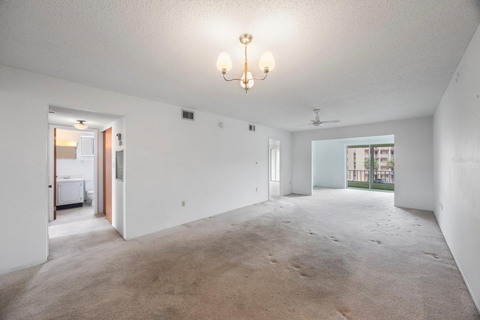 BAYSHORE ON THE LAKE APTS SEC 4 - Residential