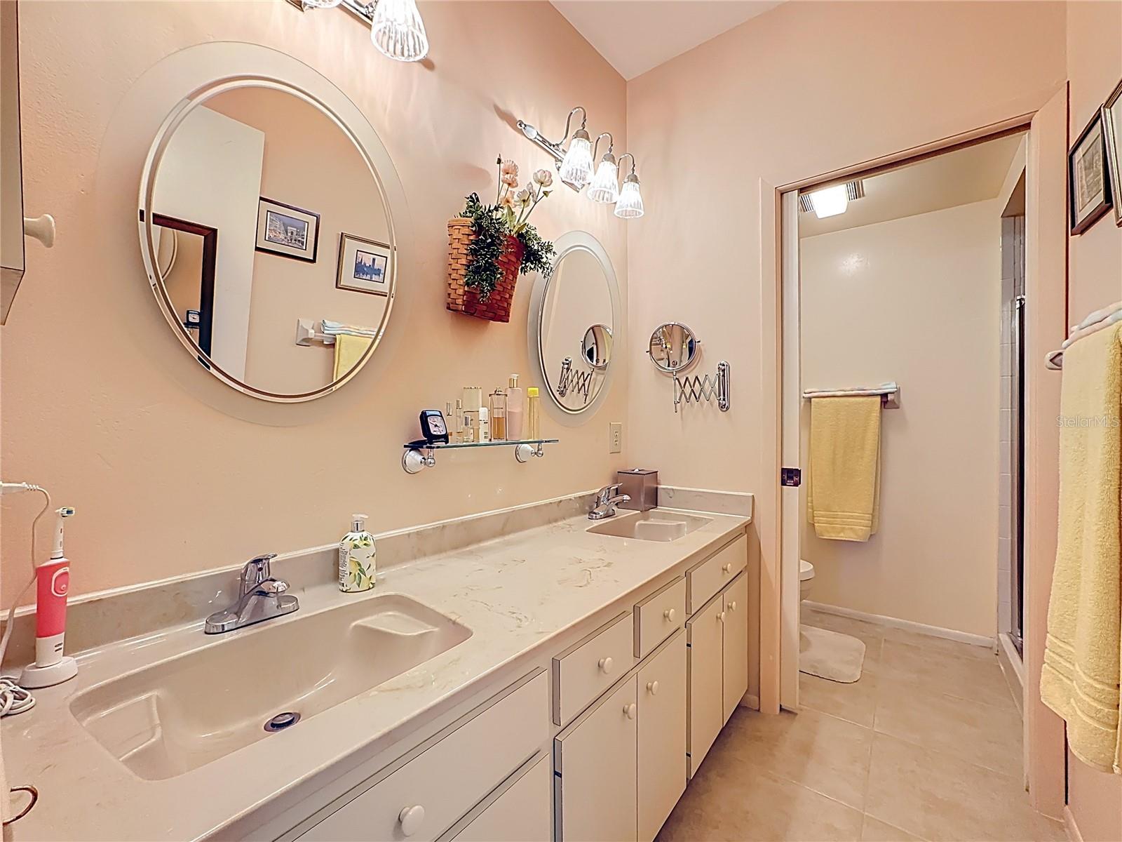 GARDEN LAKES VILLAS SEC 1 - Residential