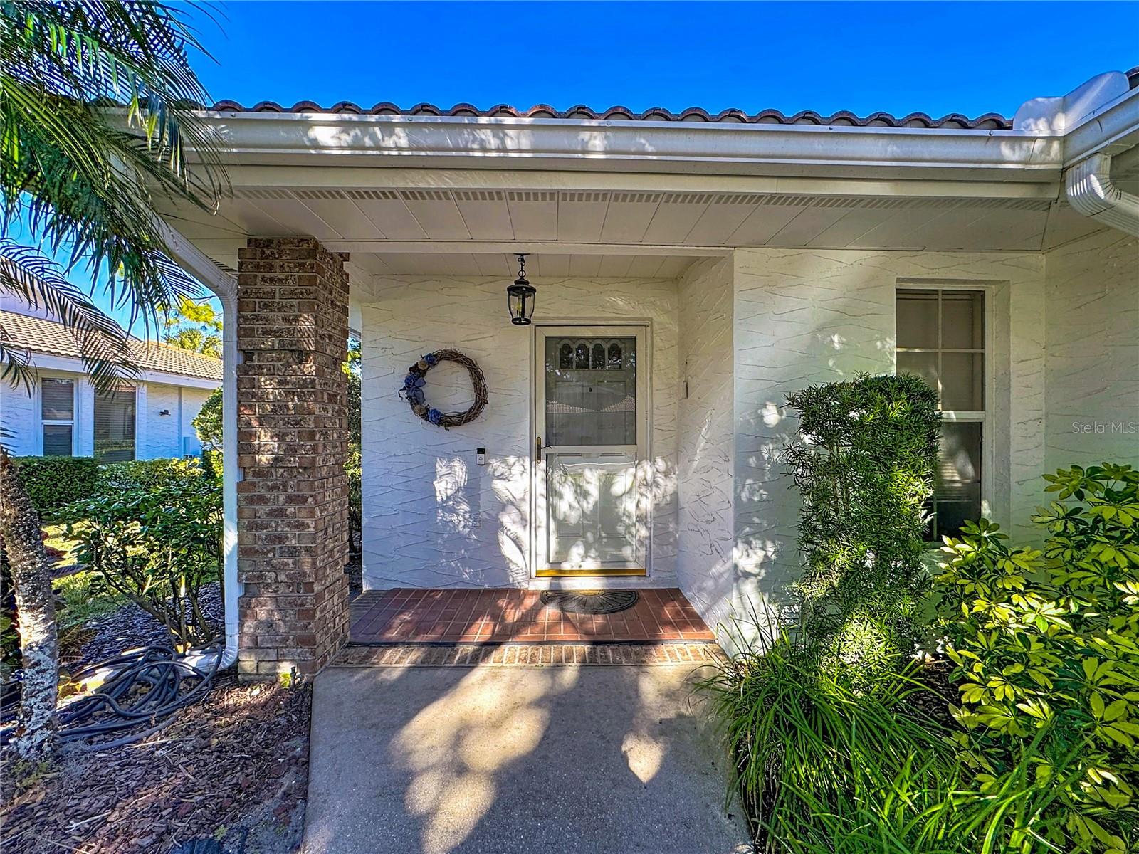 5611 GARDEN LAKES DRIVE