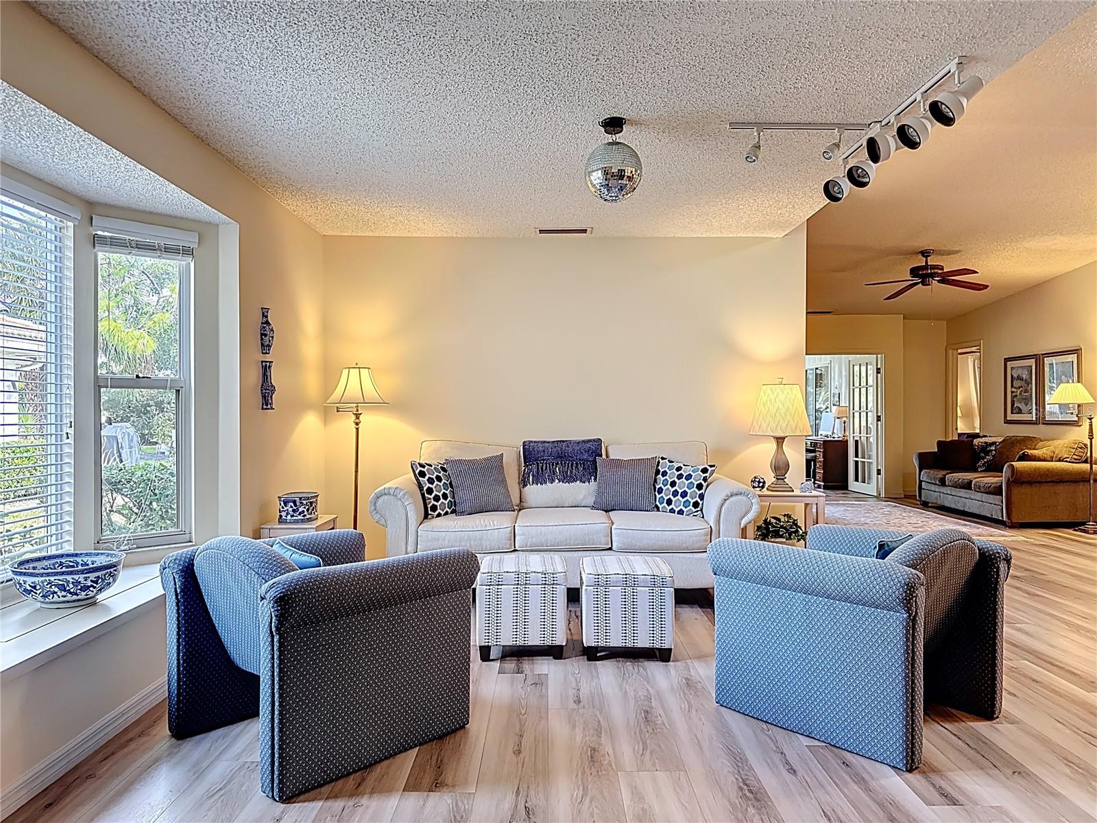 GARDEN LAKES VILLAS SEC 1 - Residential