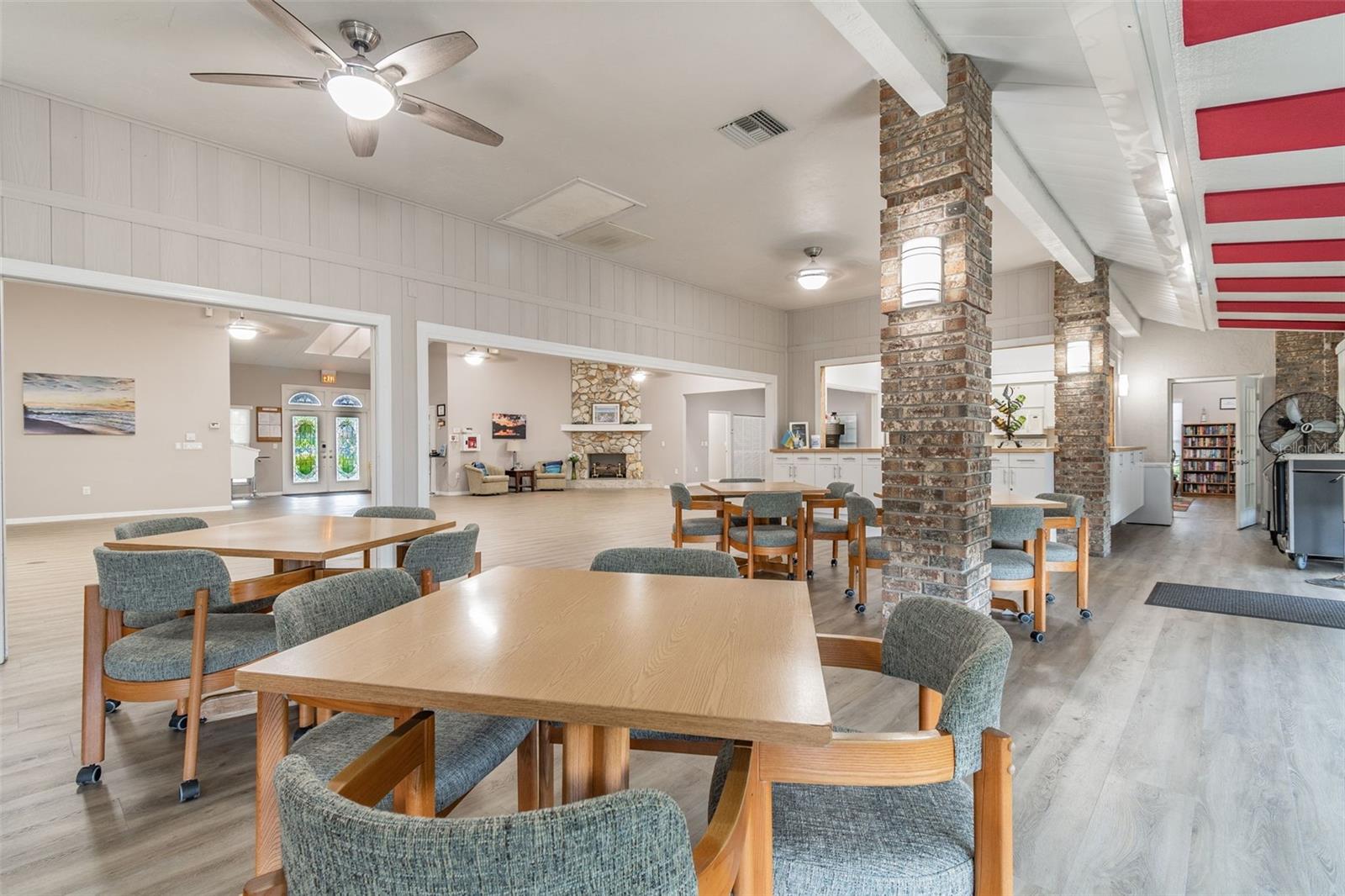 GARDEN LAKES VILLAS SEC 1 - Residential