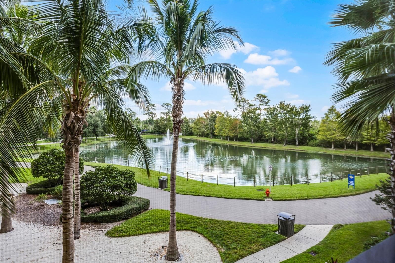 GROVE RESORT - Residential