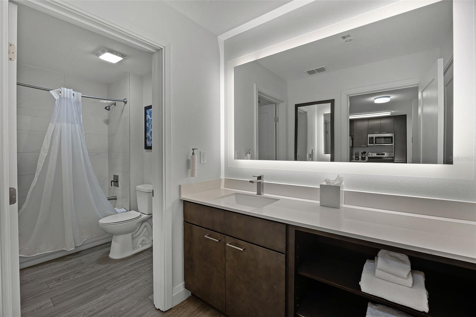 GROVE RESORT - Residential