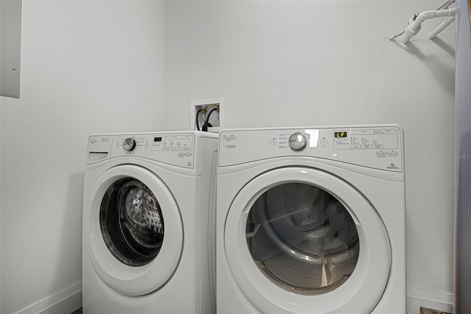 GROVE RESORT - Residential