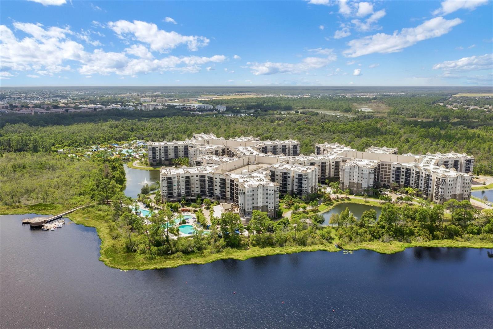 GROVE RESORT - Residential