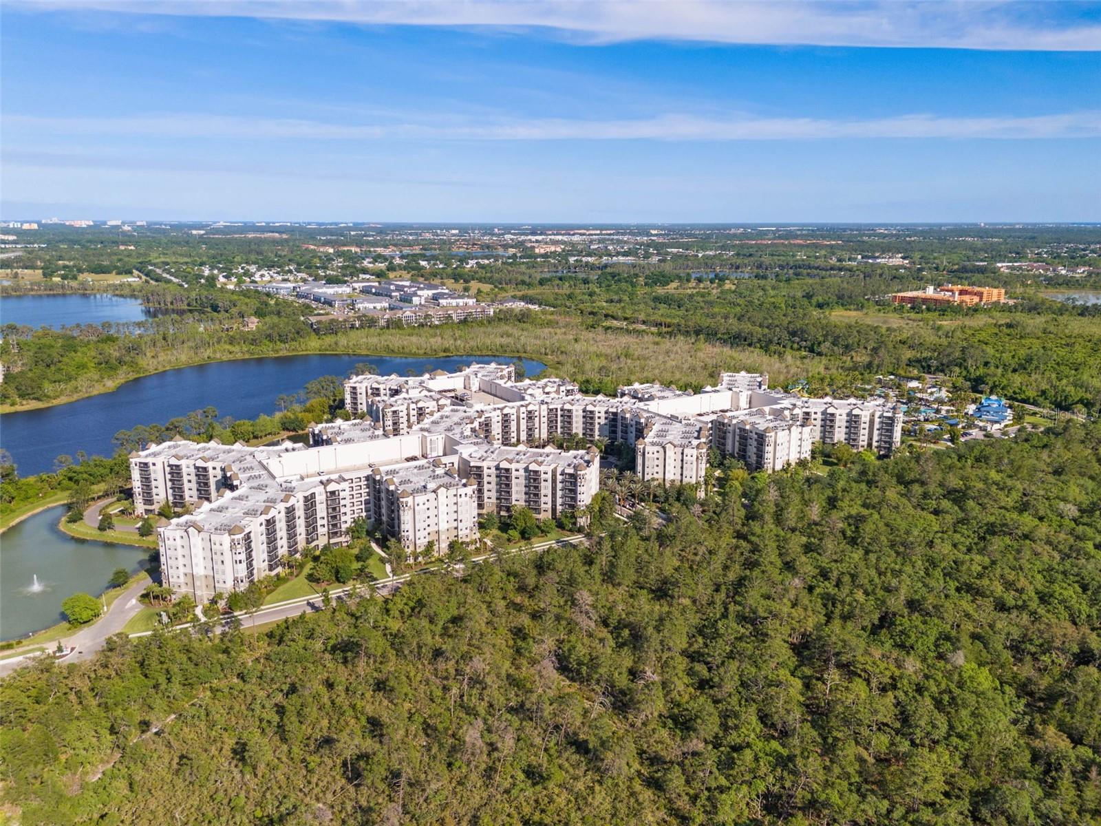 GROVE RESORT - Residential