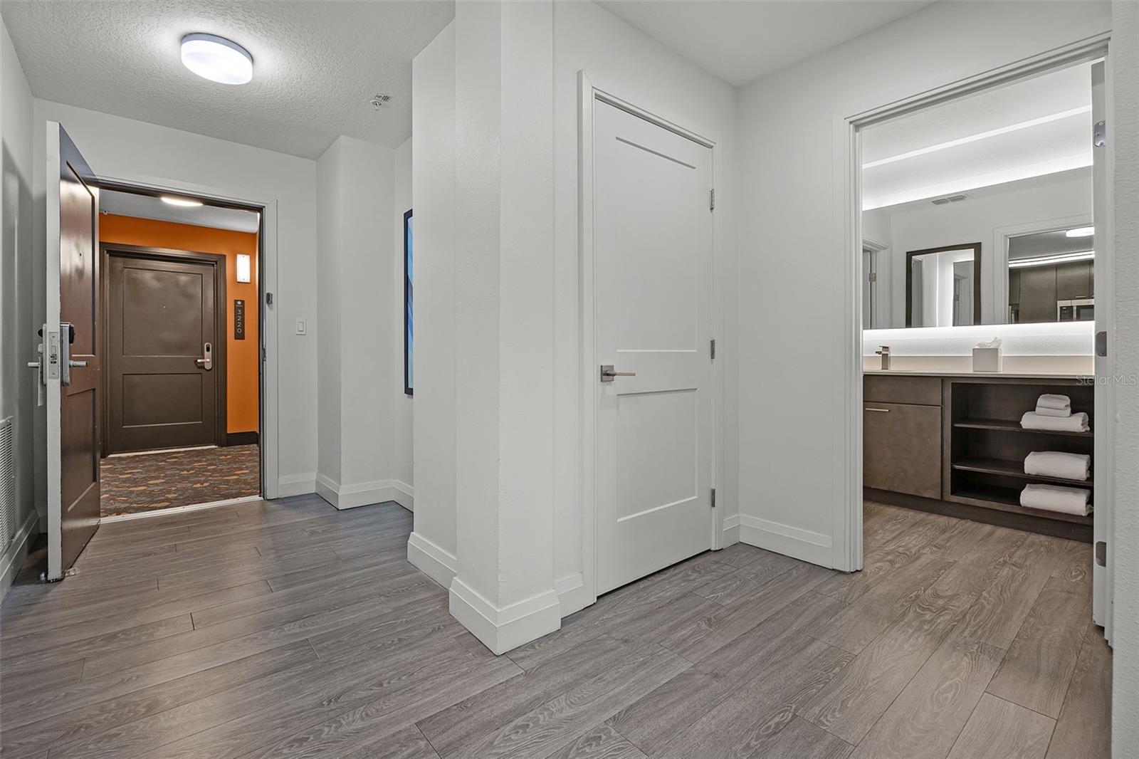 14501 GROVE RESORT AVENUE 3215