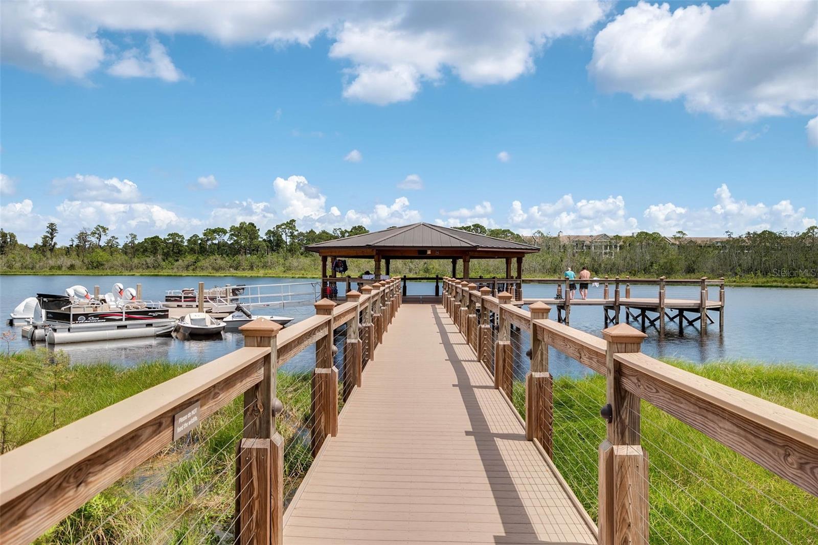 GROVE RESORT - Residential