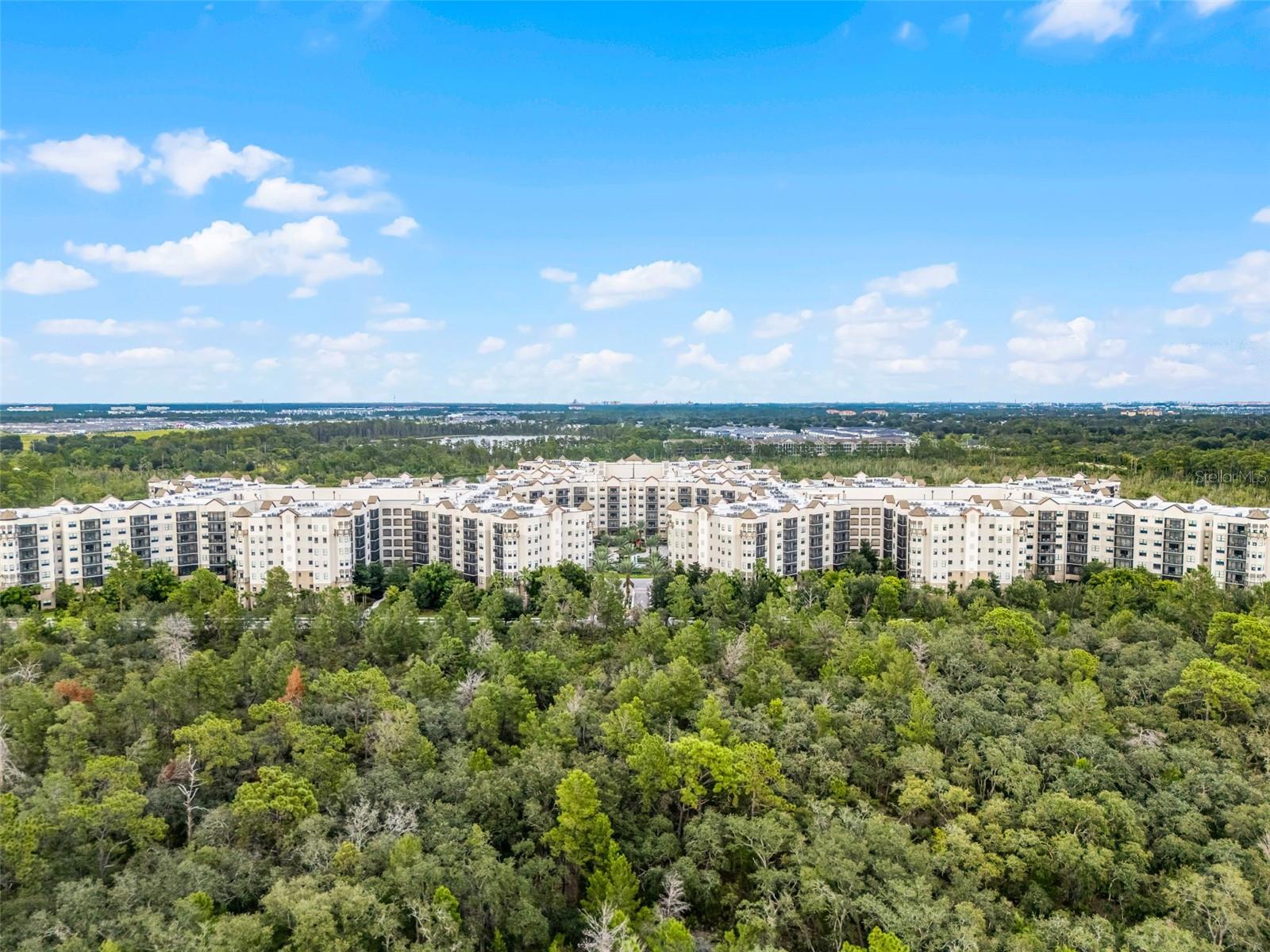 14501 GROVE RESORT AVENUE 3215