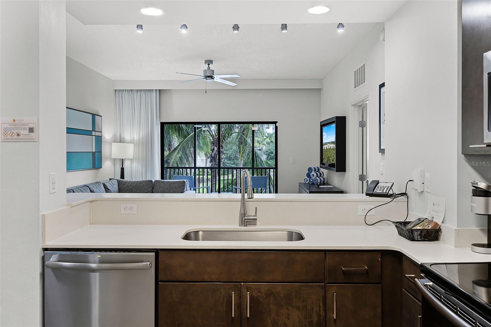 GROVE RESORT - Residential