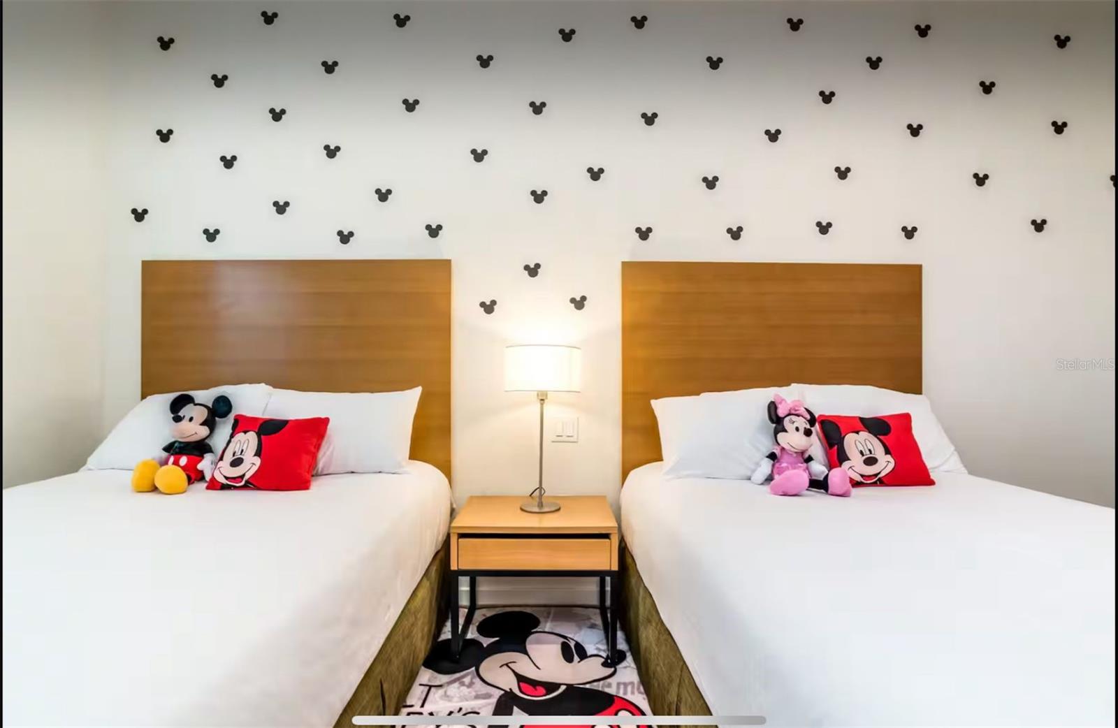 REGAL OAKS AT OLD TOWN - Residential