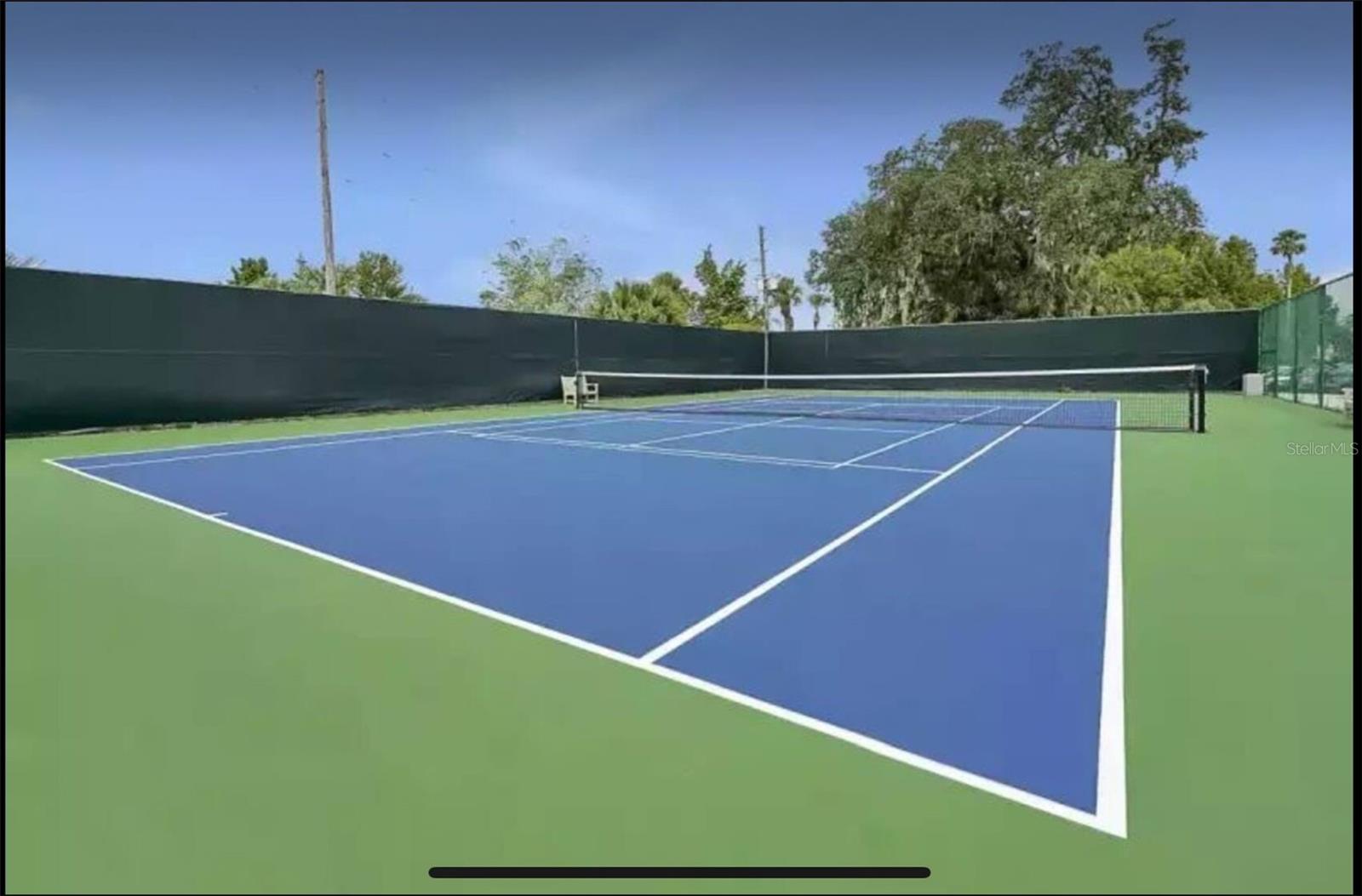 REGAL OAKS AT OLD TOWN - Residential