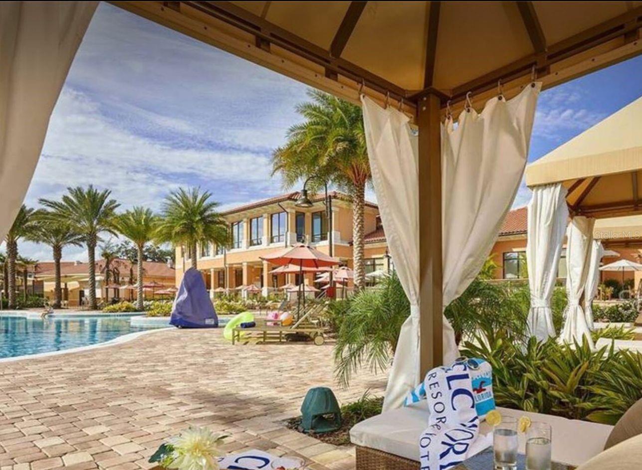 REGAL OAKS AT OLD TOWN - Residential