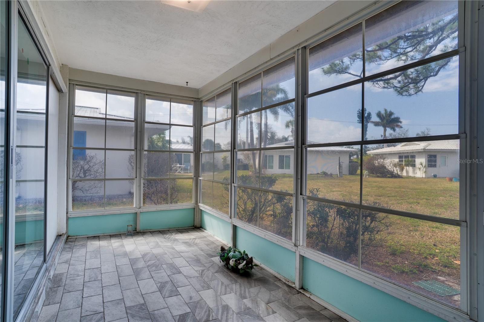 FAIRWINDS VILLAGE 1 - Residential