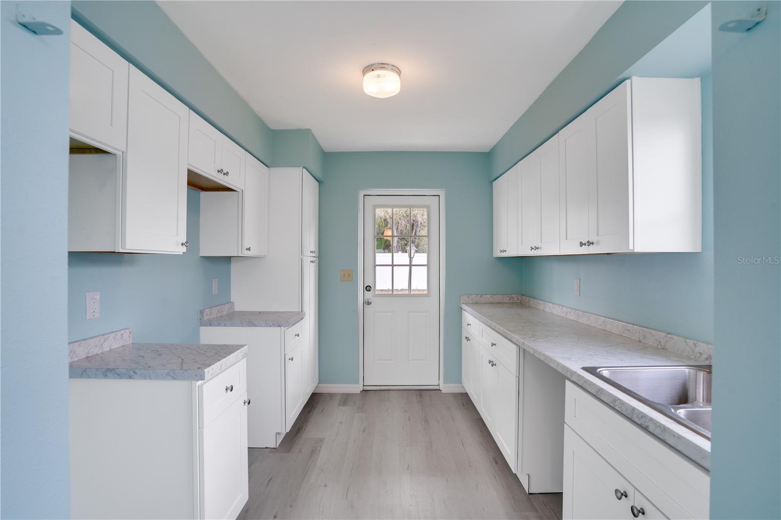 FAIRWINDS VILLAGE 1 - Residential