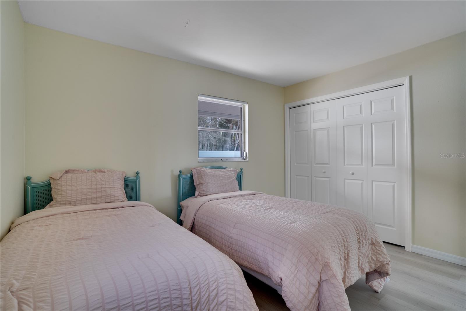 FAIRWINDS VILLAGE 1 - Residential