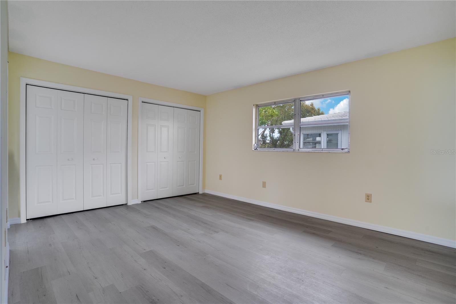 FAIRWINDS VILLAGE 1 - Residential