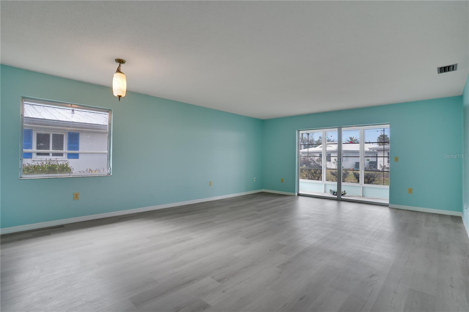 FAIRWINDS VILLAGE 1 - Residential