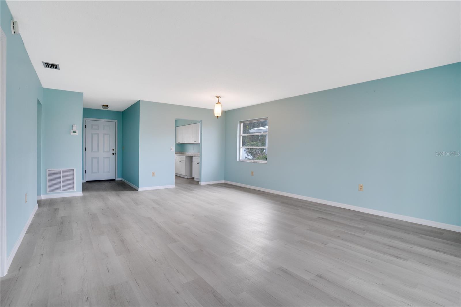 FAIRWINDS VILLAGE 1 - Residential