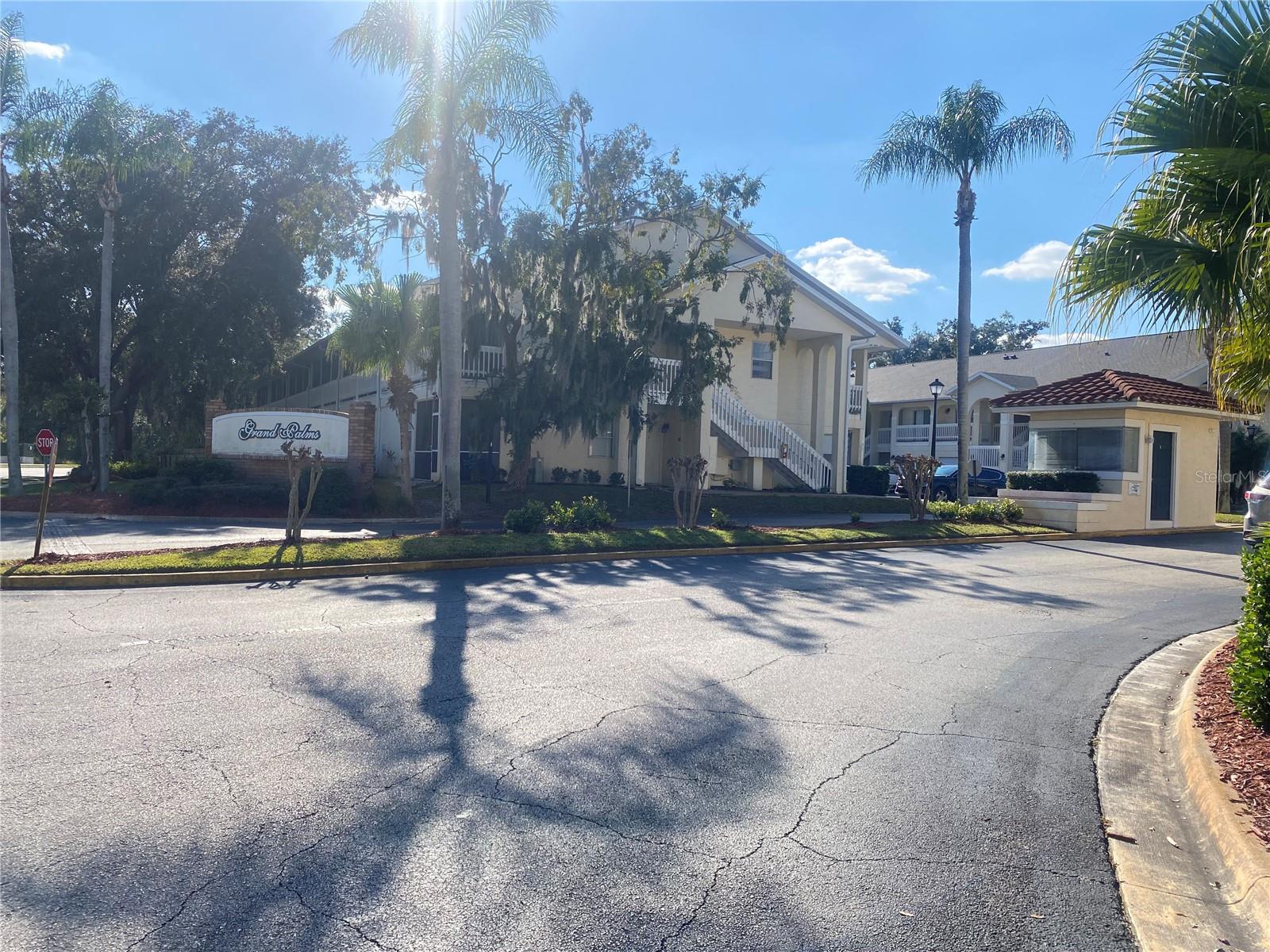 GRAND PALMS CONDO 1 - Residential