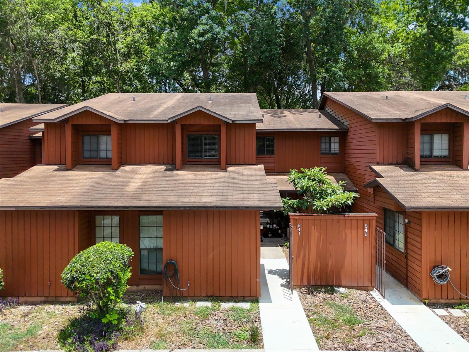 Photo 1 of 29 of 841 SW 55TH TERRACE townhome