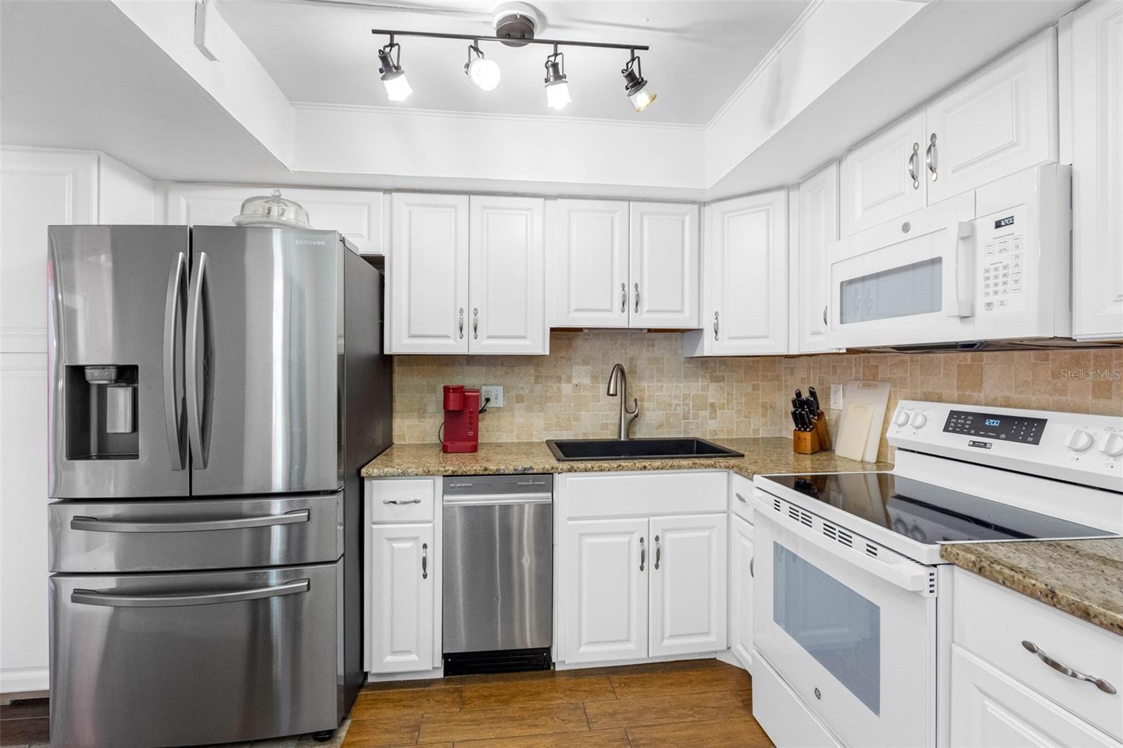 ORANGE TREE VILLAS CONDO - Residential