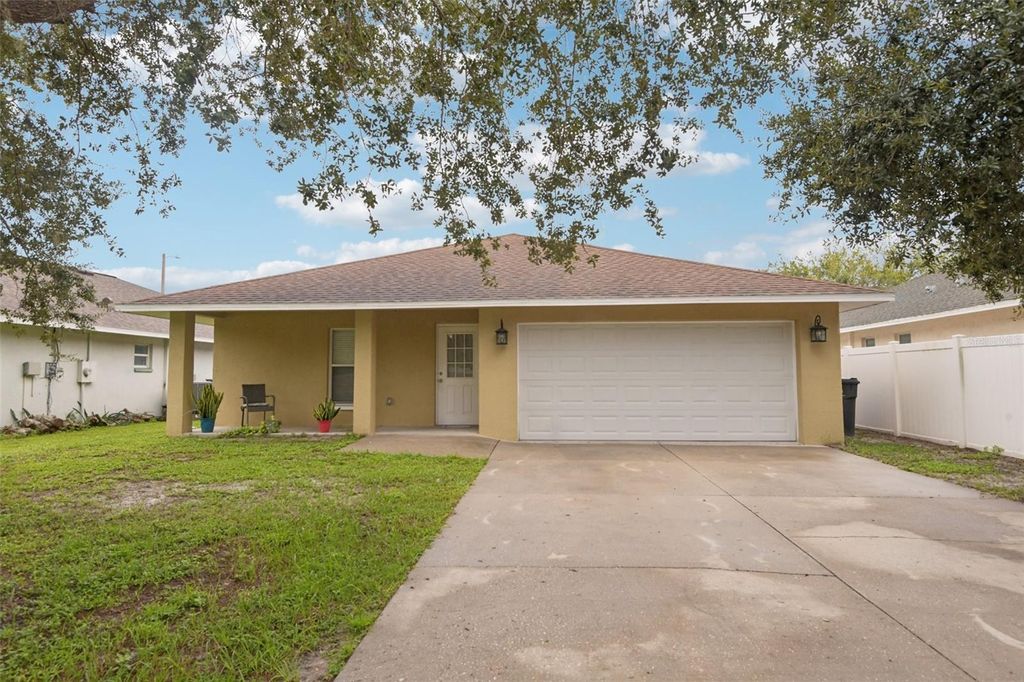 Photo of 2310 Pleasure Run Drive, Ruskin, FL 33570 (MLS # TB8425431)