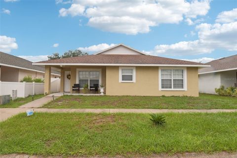 Photo of 2310 Pleasure Run Drive, Ruskin, FL 33570 (MLS # TB8425431)