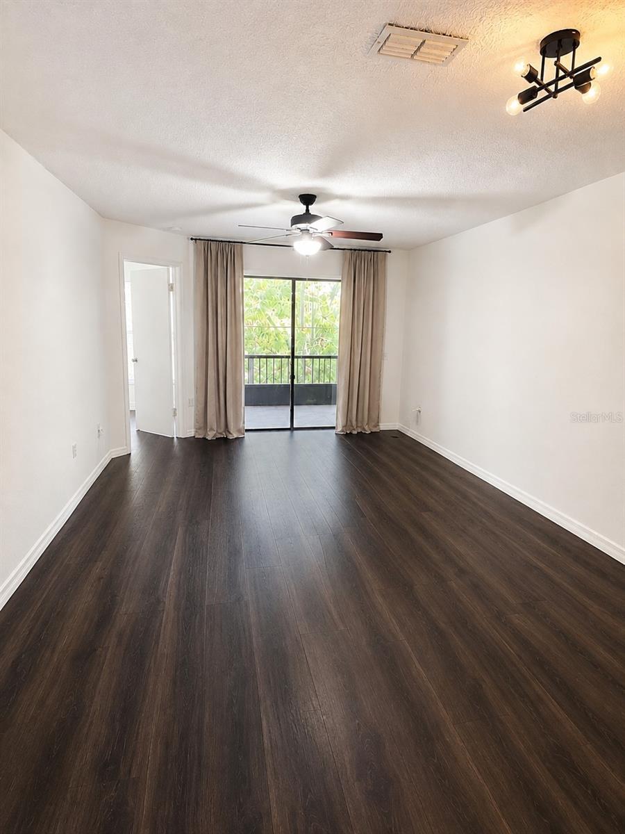 2900 S SEMORAN BOULEVARD B1