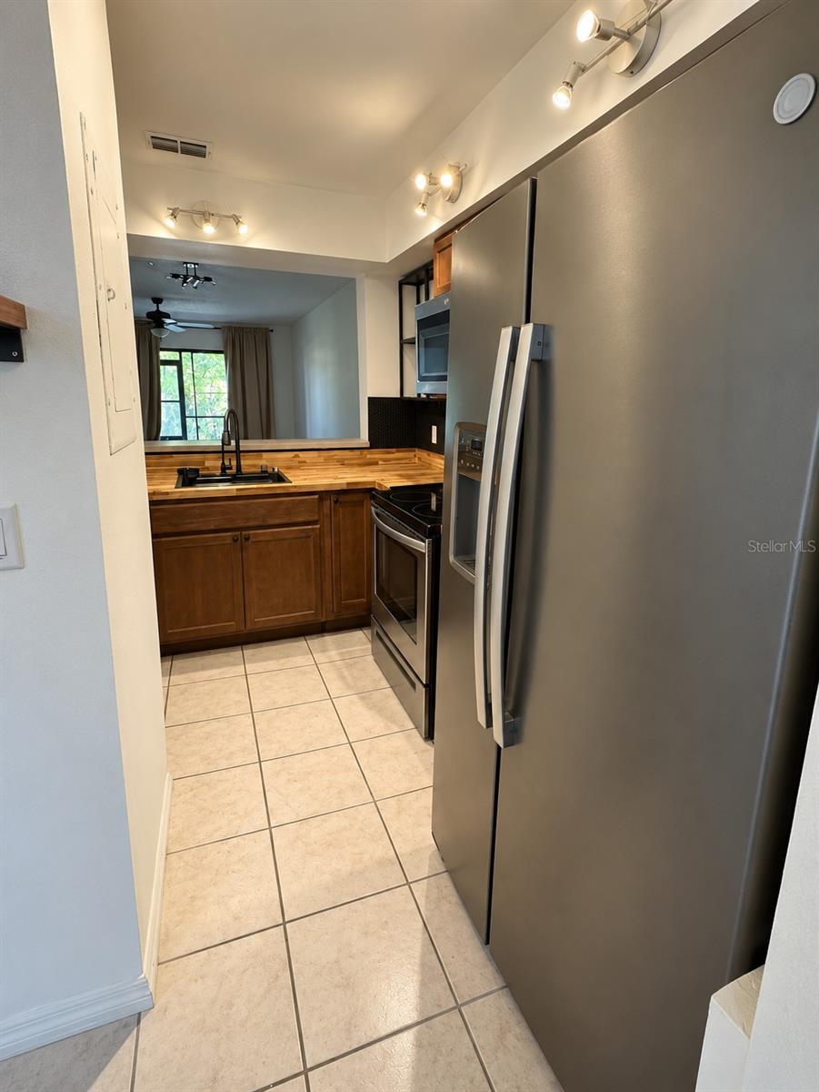 2900 S SEMORAN BOULEVARD B1