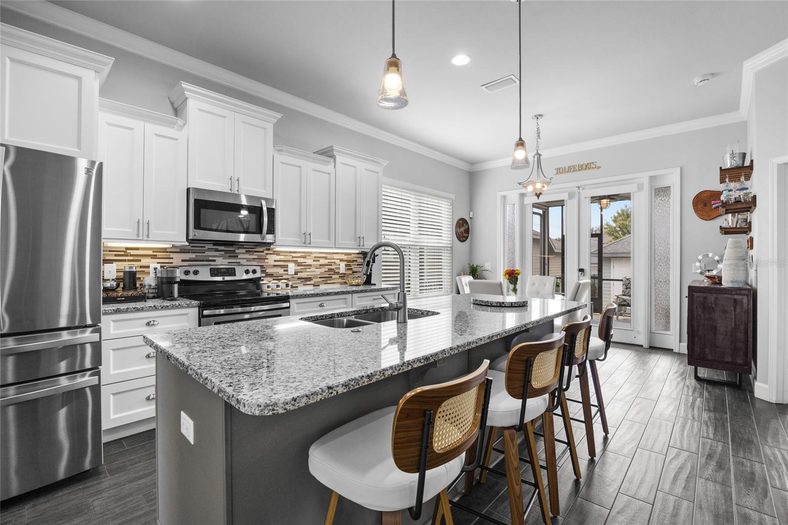OAKMONT - Residential