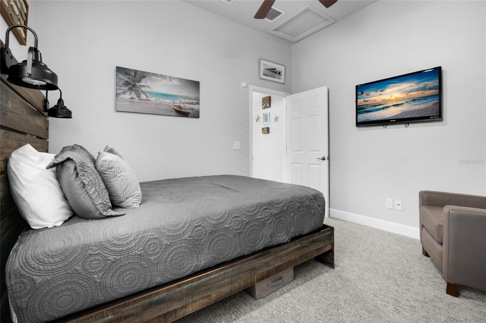 OAKMONT - Residential