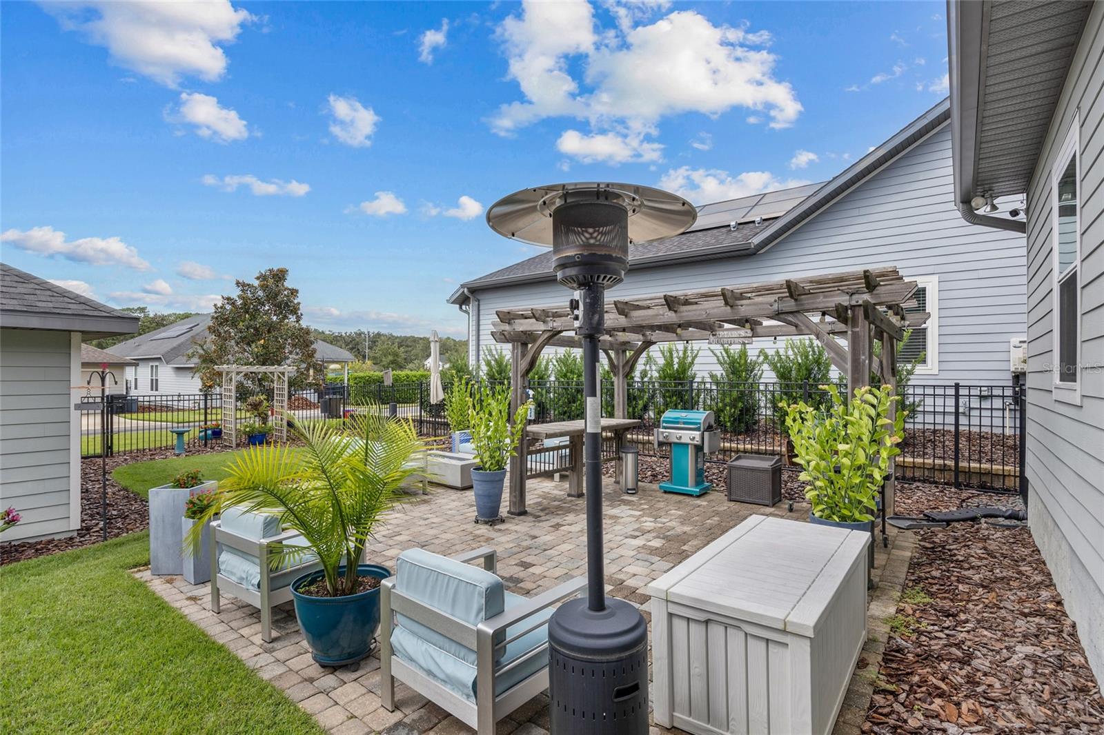 OAKMONT - Residential