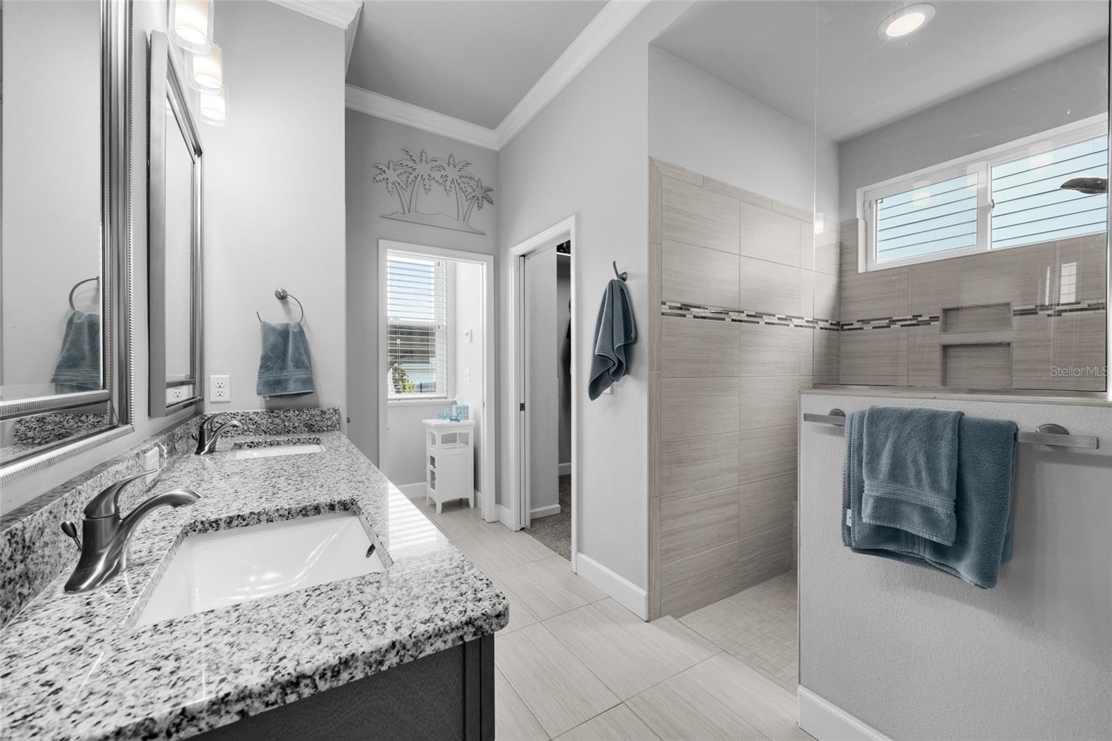 OAKMONT - Residential