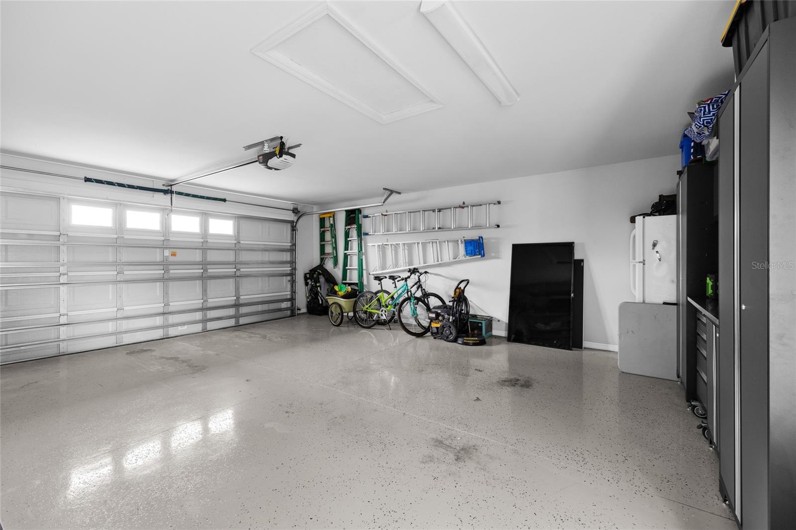 OAKMONT - Residential