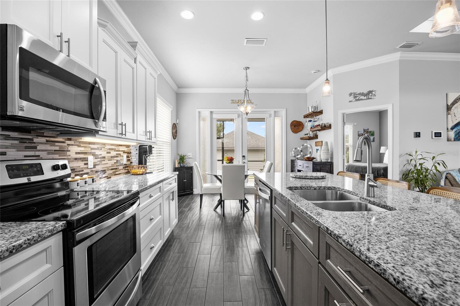 OAKMONT - Residential