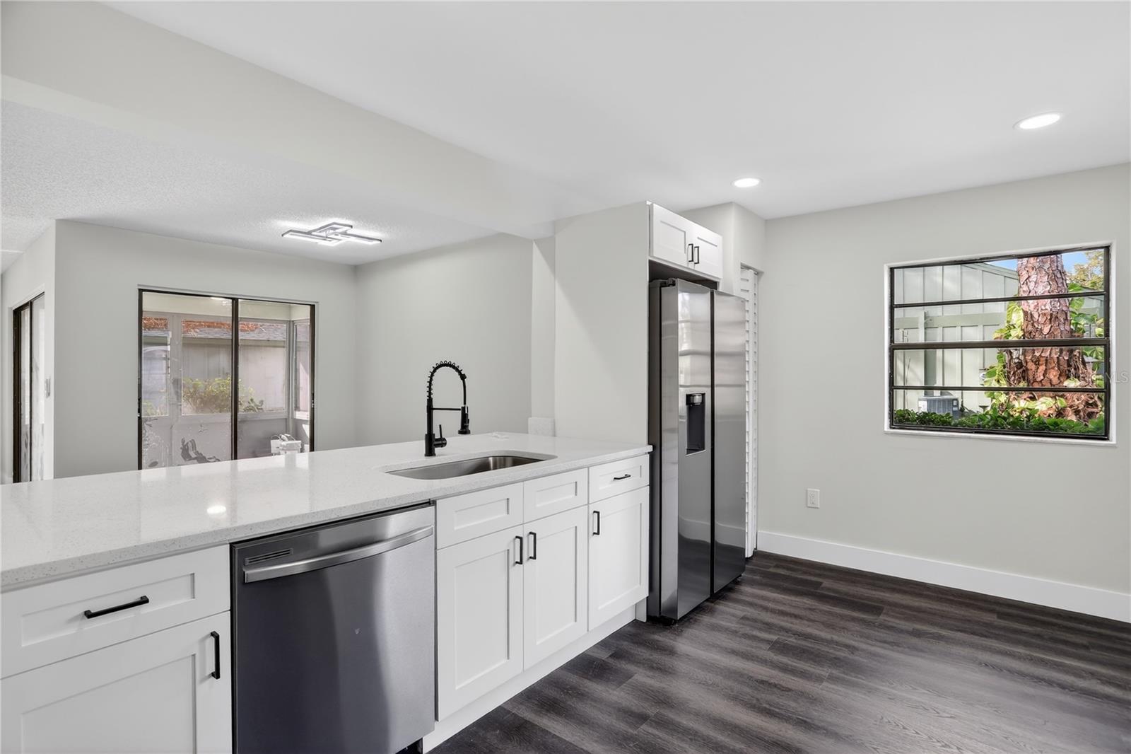 BARRINGTON WOODS - Residential