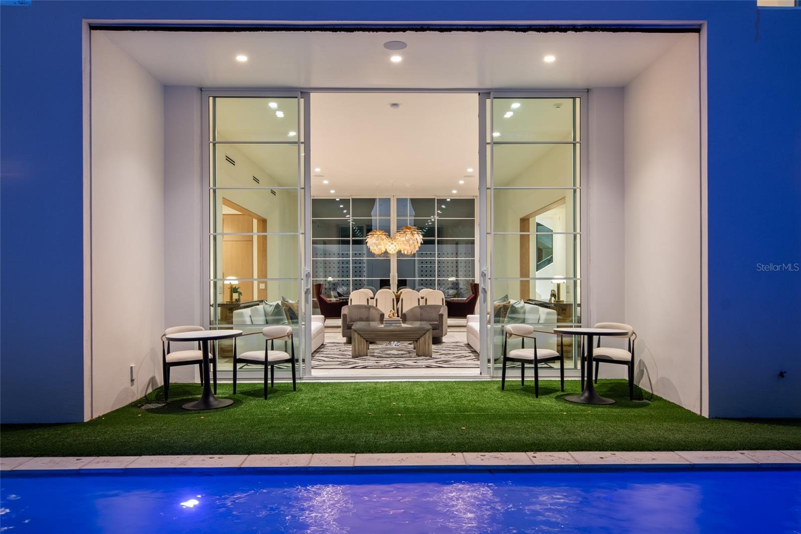 VALENCIA TERRACE - Residential