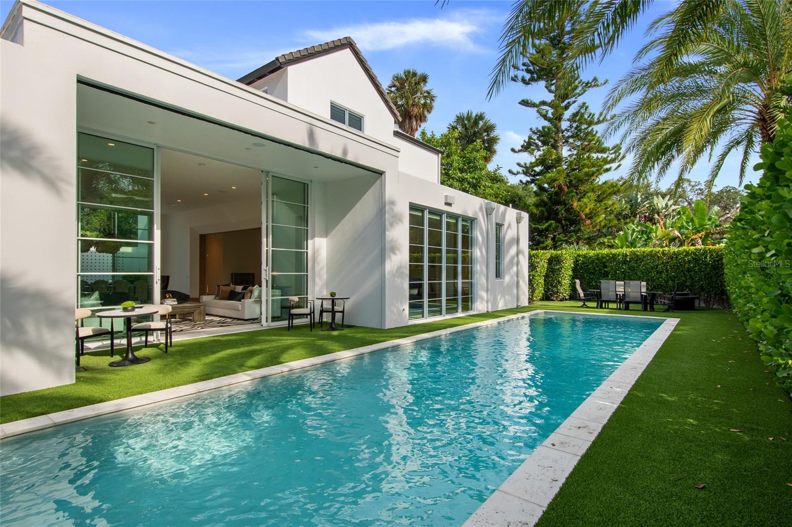 VALENCIA TERRACE - Residential