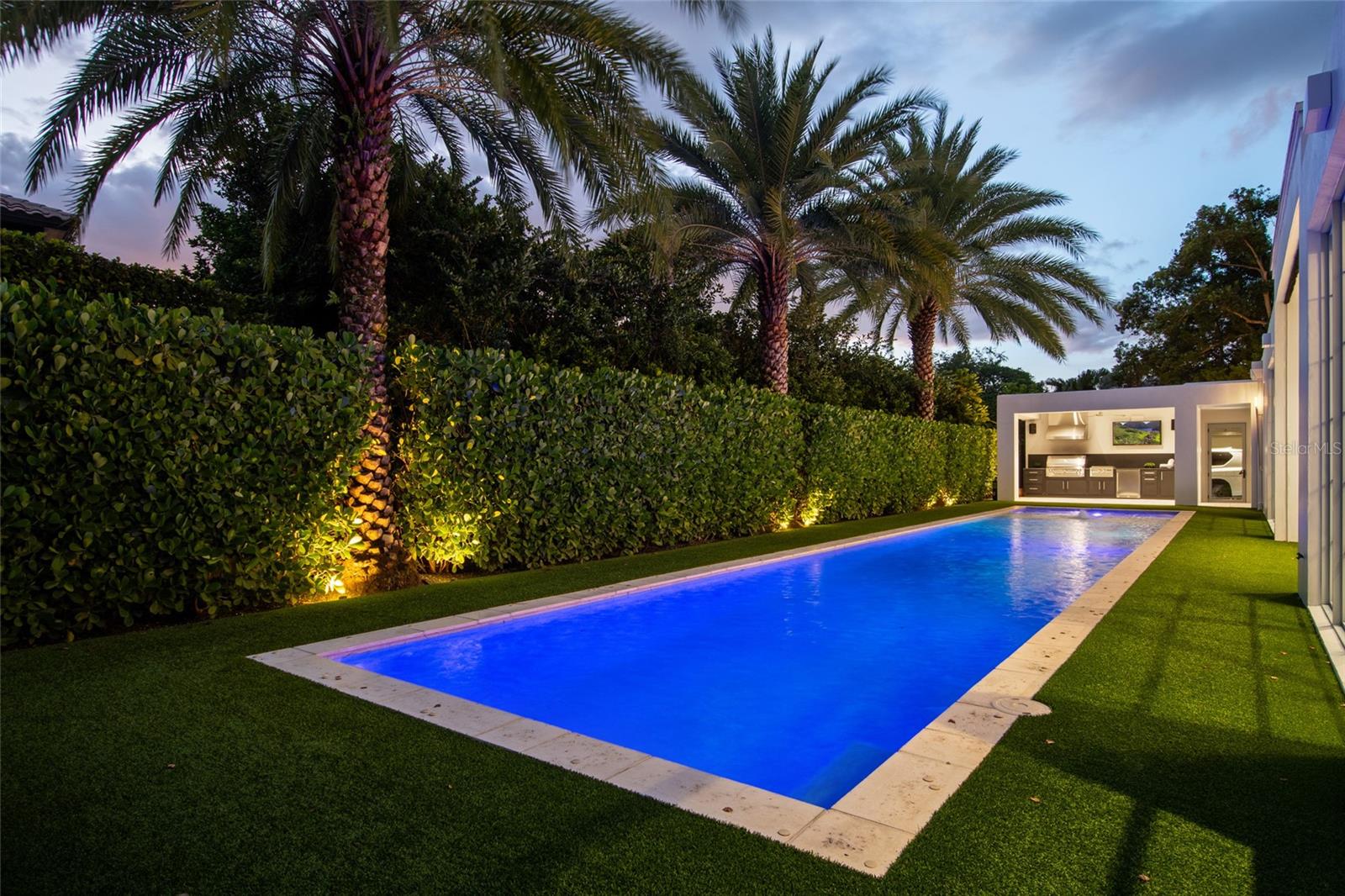 VALENCIA TERRACE - Residential