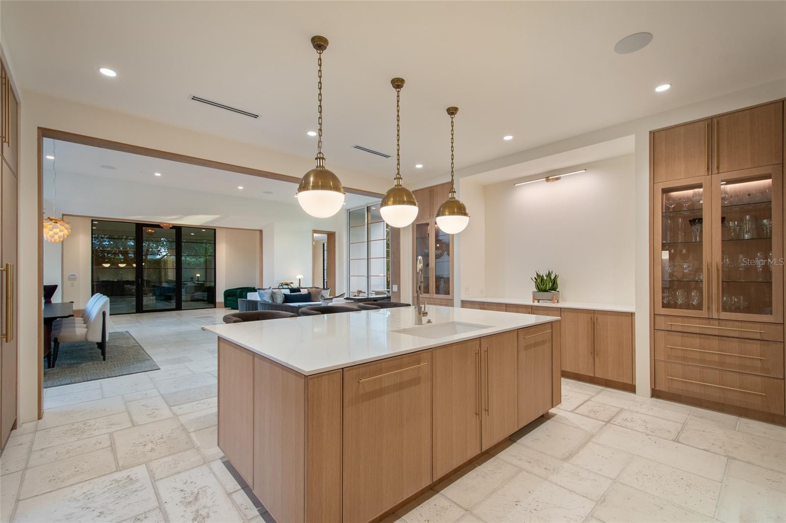 VALENCIA TERRACE - Residential